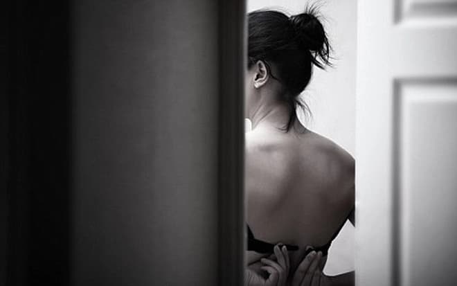 Thị dâm là gì? Dấu hiệu, nguyên nhân, chẩn đoán và điều trị