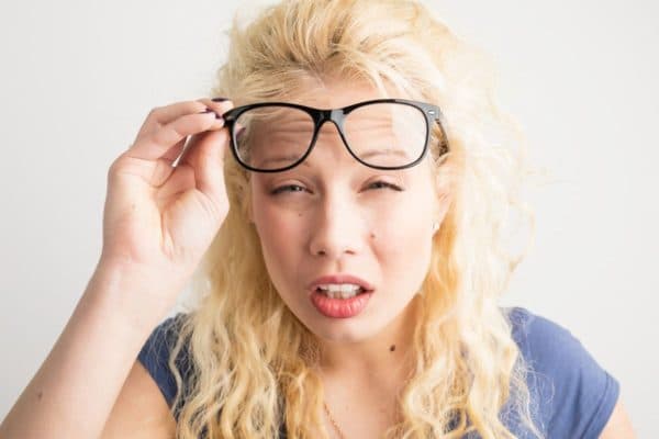 Suy Giảm Thị Lực Là Gì? Nguyên Nhân, Triệu Chứng Và Cách Điều Trị Hiệu Quả
