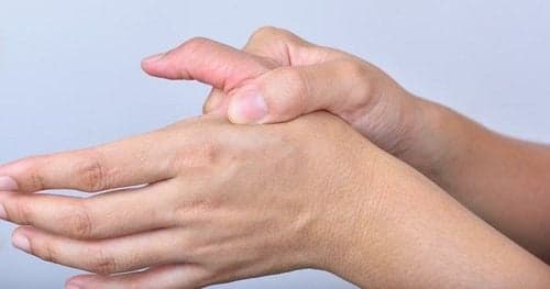 Viêm gân gấp ngón cái là gì? Những điều cần biết về viêm gân gấp ngón cái