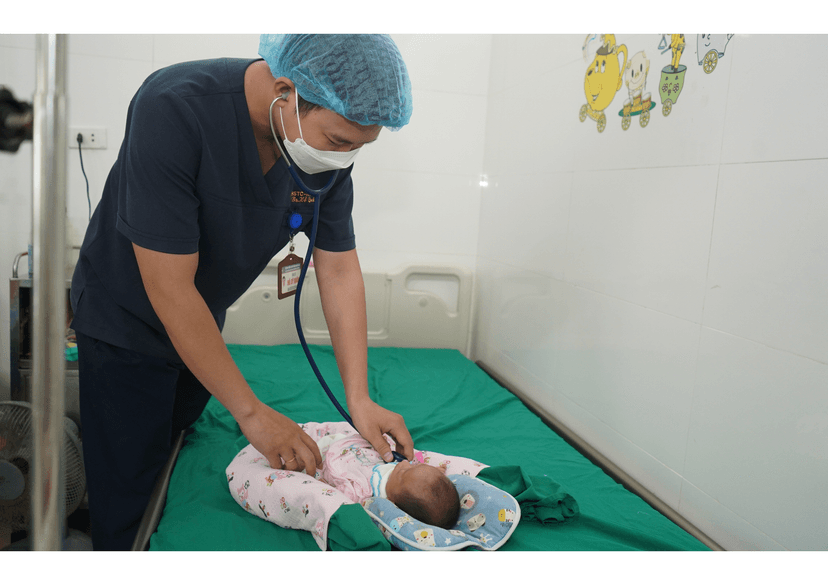 Sinh non: Nguyên nhân, dấu hiệu chẩn đoán và các biện pháp điều trị